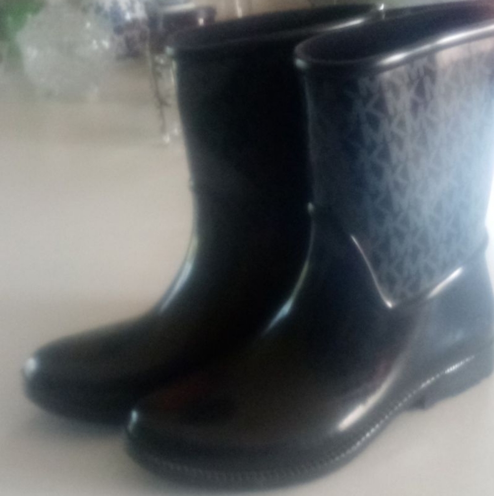 Michael Kors rain boots